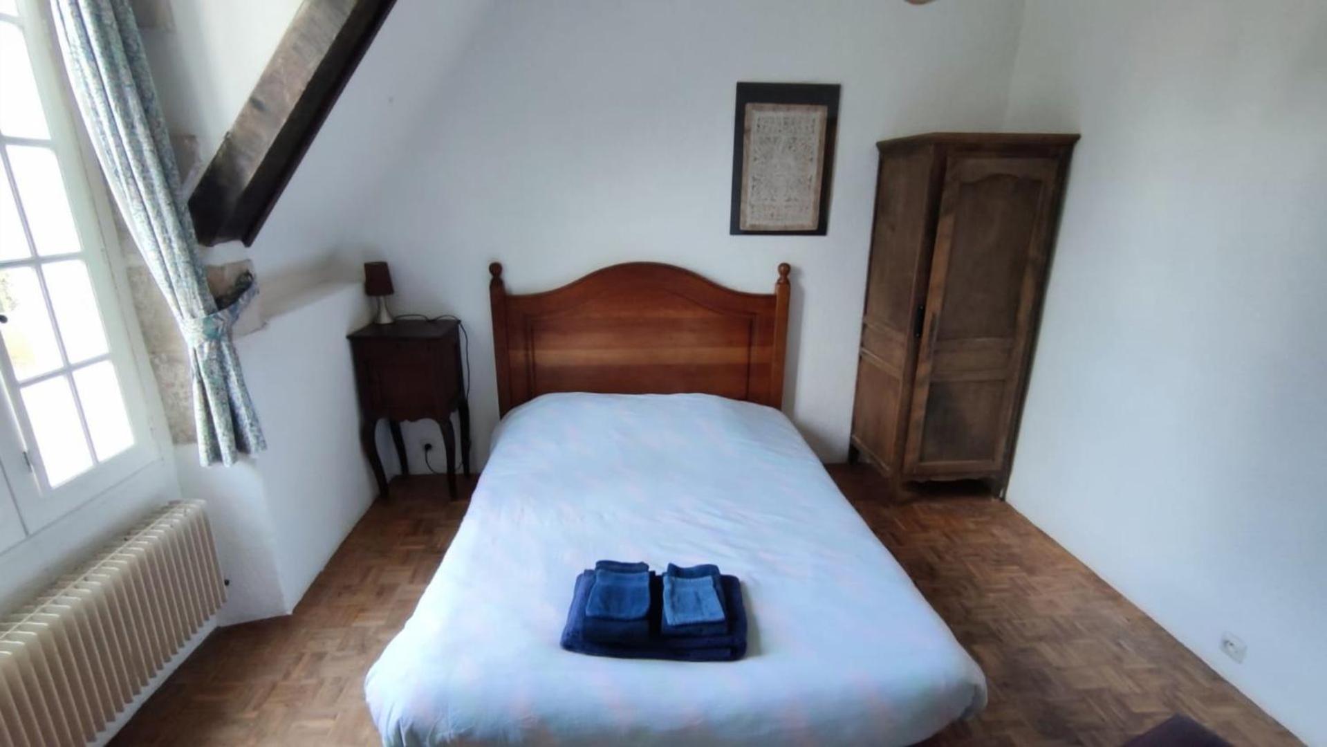 Chateau De Montrame Soisy-Bouy Rum bild