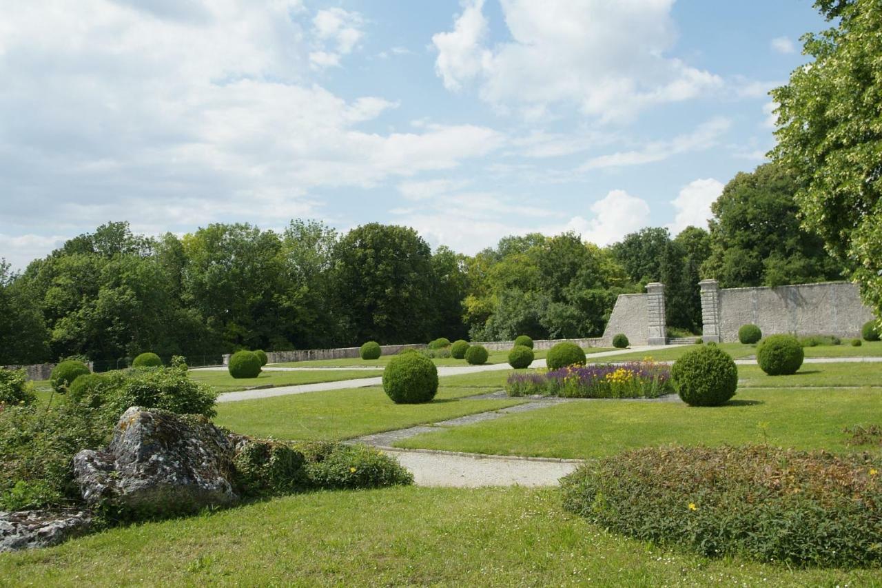 Chateau De Montrame Soisy-Bouy Exteriör bild